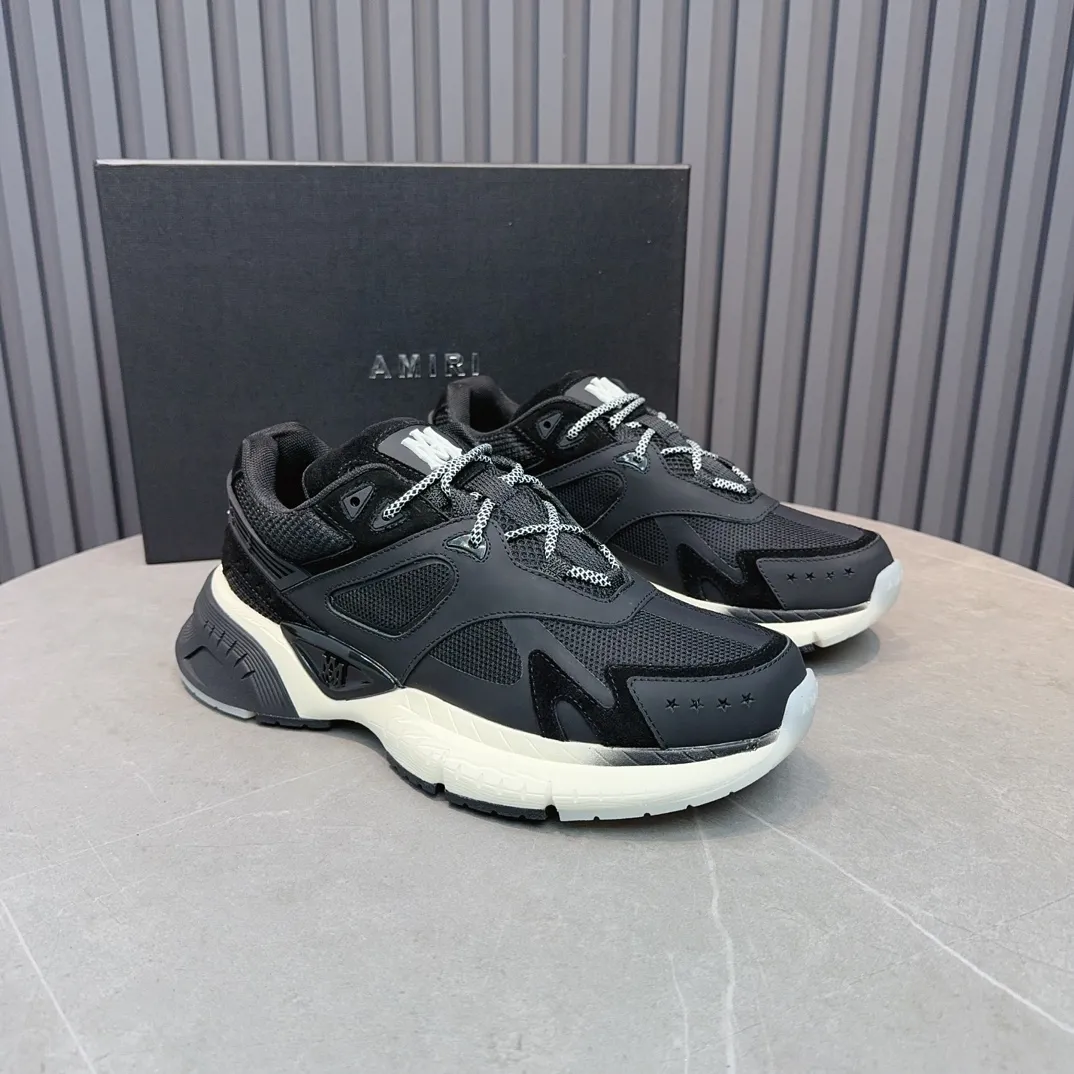 [AMIRI Amir] P: 760💰Size for couples: Female 35-40; Male 39-44; (Customized at 45.46) AMIRI Amir New Autumn and Winter Products New Autumn Latest Catwalk Couple Color Block Bread Casual Sports Shoes Series 〰 Casual fashion style full of details New generation of bone shoes popular classic upgrades Super comfortable and super popular! AUTRY is an exclusive version of AUTRY couple casual shoes from a high street brand in Los Angeles. Many celebrity Internet celebrities have the same style. Chinese new rapper Xiaobai Gali, Wang Yibo, Yang Mi and other Internet celebrity bloggers are competing for their feet. The three-dimensional molded metal logo on the side of the AJ1 shoe is on par with Nike's popular Fog. The heroic value instantly has a bit of punk rock flavor, all showing fashion sense and street style... ▪ Upper: original custom-made cowhide + original custom-made breathable mesh ▪Inner lining: original customized breathable mesh ▪Outsole: original molded two-color TPU rubber combination outsole.